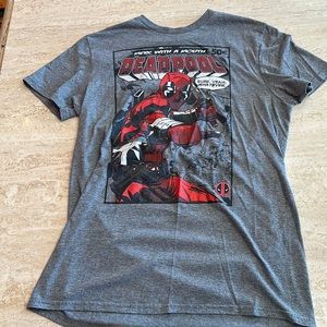 Marvel Deadpool T-Shirt “Merc with a Mouth"  Gray Short Sleeve Men’s Size Medium